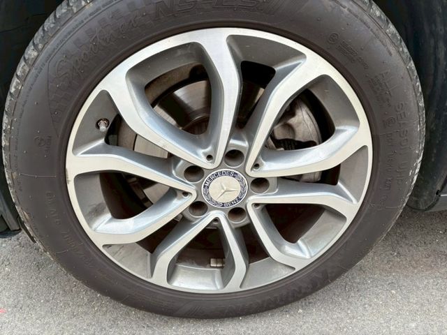 ☑里程11萬 ☑原鈑件 ☑安卓影音 ☑電動椅 ☑I-KEY ☑倒車顯影  第20張相片