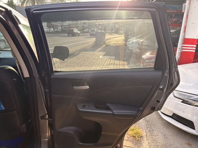 ☑小改款☑2.4VTI-S☑原鈑件☑天窗☑HID頭燈☑車側影像☑倒車影像☑定速☑換檔撥片☑恆溫空調  第19張相片