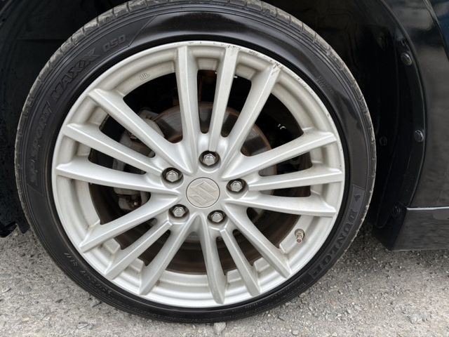 ☑運動版☑SPORT☑I-KEY☑恆溫☑HID頭燈☑17吋運動輕量化鋁圈☑CarPlay☑倒車顯影☑衛星導航  第20張相片