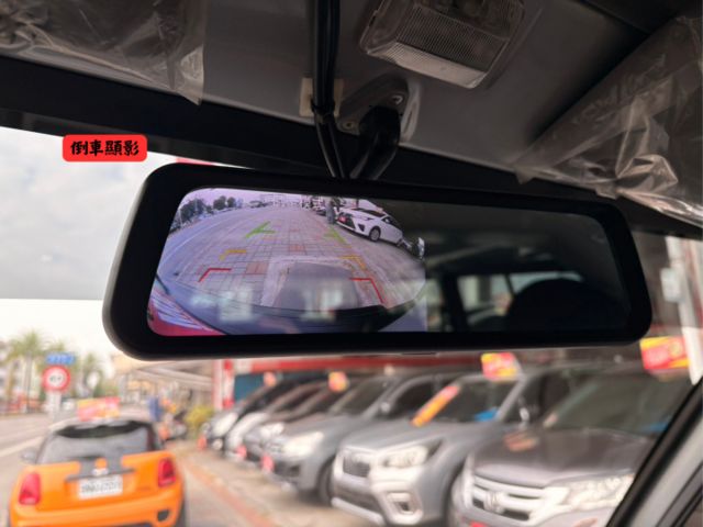 ☑自排 ☑廂車 ☑8人座 ☑行車紀錄 ☑倒車顯影 ☑里程保證  第7張相片