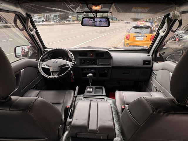 ☑自排 ☑廂車 ☑8人座 ☑行車紀錄 ☑倒車顯影 ☑里程保證  第18張相片