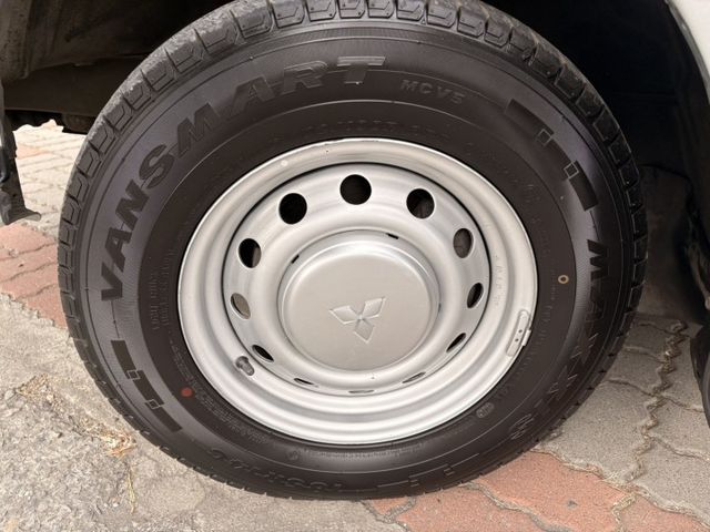 ☑自排 ☑廂車 ☑8人座 ☑行車紀錄 ☑倒車顯影 ☑里程保證  第20張相片