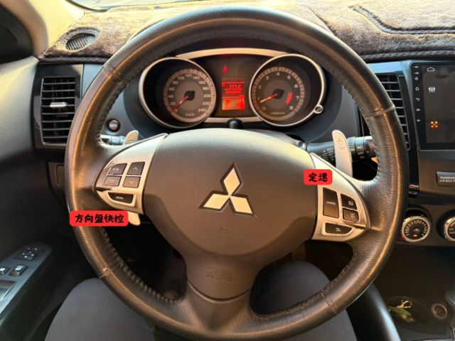 ☑2WD ☑頂規 ☑原鈑件 ☑底盤乾 ☑冷氣冷 ☑外觀漂亮  第4張相片