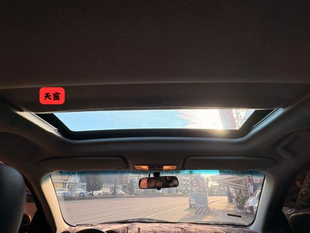 ☑2WD ☑頂規 ☑原鈑件 ☑底盤乾 ☑冷氣冷 ☑外觀漂亮  第9張相片