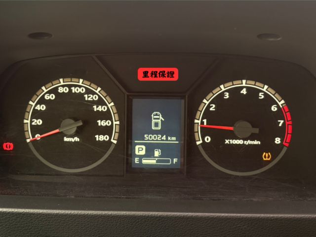 ☑得利卡 ☑自排 ☑廂車 ☑升降尾門 ☑抬頭顯示  第3張相片