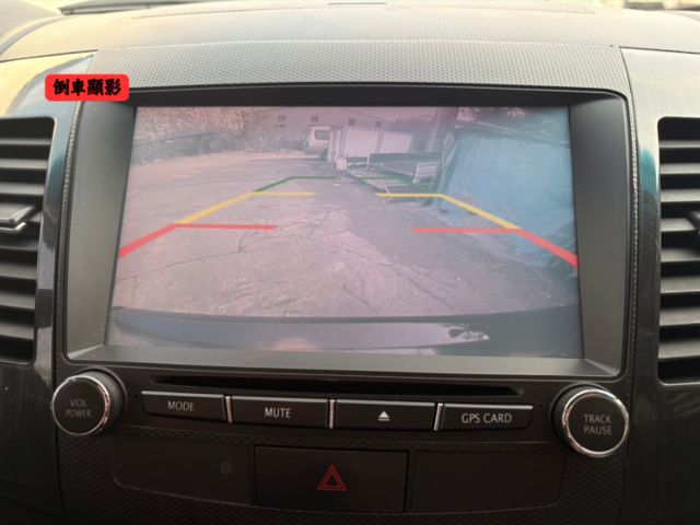 ☑頂規 ☑2WD ☑定速 ☑倒車顯影 ☑抬頭顯示器 ☑免鑰匙啟動 ☑超值休旅 ☑妥善率高  第7張相片