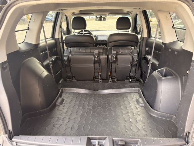 ☑頂規 ☑2WD ☑定速 ☑倒車顯影 ☑抬頭顯示器 ☑免鑰匙啟動 ☑超值休旅 ☑妥善率高  第18張相片