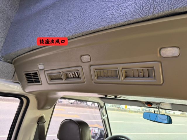 ☑僅跑五萬 ☑福祉車 ☑高頂 ☑輪椅升降機  第7張相片