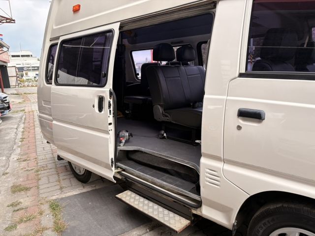 ☑僅跑五萬 ☑福祉車 ☑高頂 ☑輪椅升降機  第19張相片