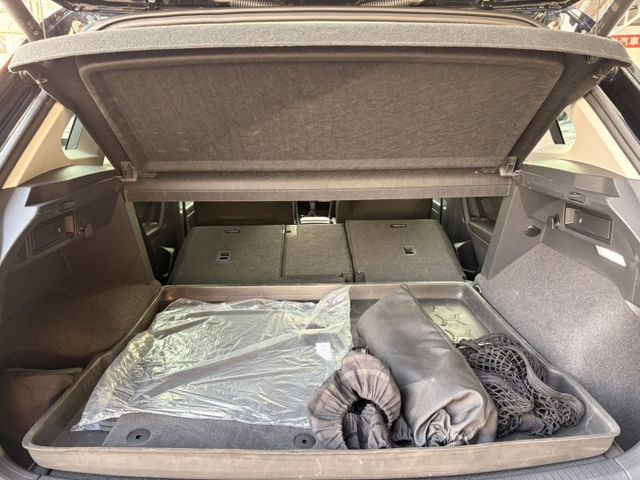 ☑280 TSI高階☑里程六萬☑原鈑件☑原廠保養☑原廠保固到2027年3月☑CARPLAY☑環景☑換檔撥片☑ACC跟車  第18張相片