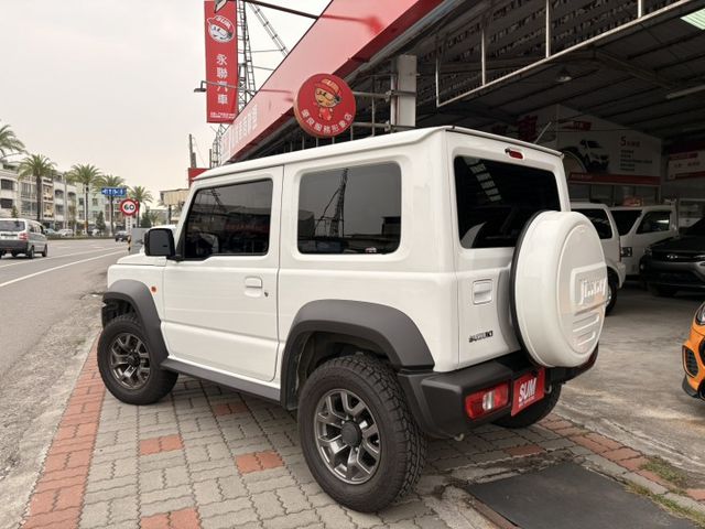 ☑Jimny ☑1.5 ☑僅跑3萬多 ☑原廠保養 ☑無溯溪  第2張相片