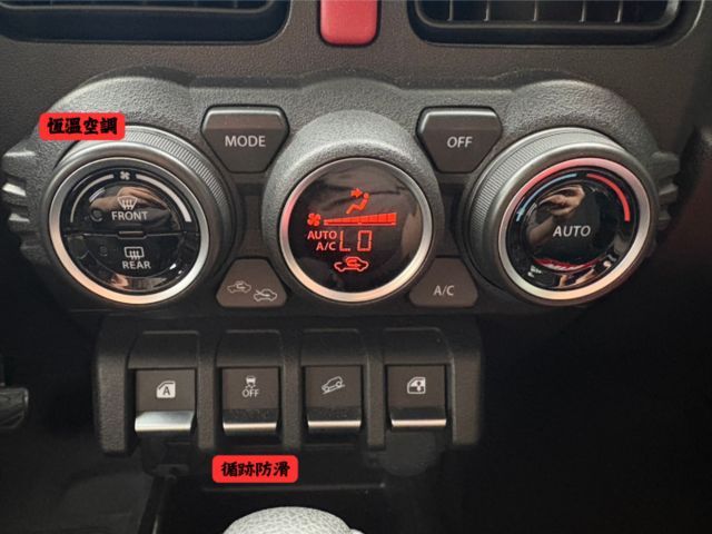 ☑Jimny ☑1.5 ☑僅跑3萬多 ☑原廠保養 ☑無溯溪  第8張相片