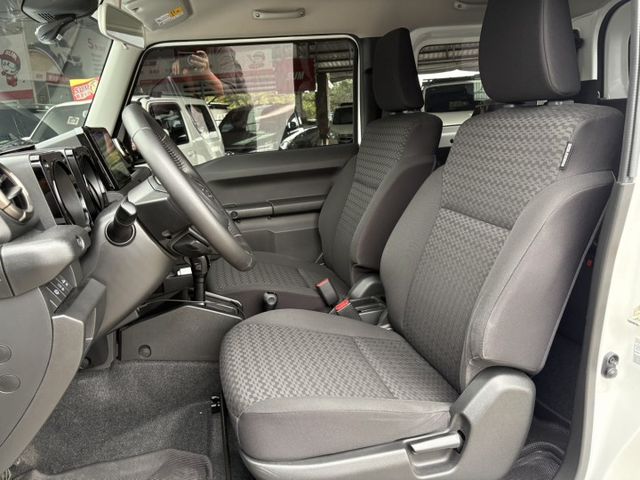 ☑Jimny ☑1.5 ☑僅跑3萬多 ☑原廠保養 ☑無溯溪  第11張相片