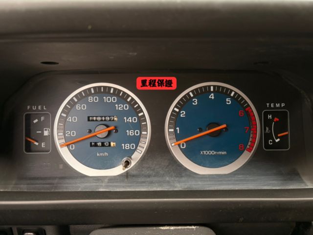 ☑一手車 ☑原鈑件 ☑娃娃車改回 ☑無待修 ☑8人坐 ☑客貨兩用  第3張相片