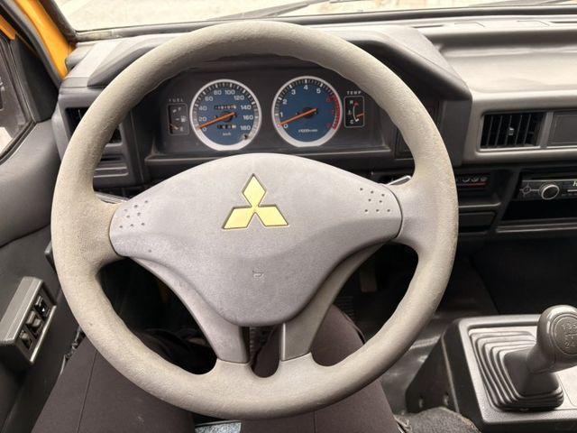 ☑一手車 ☑原鈑件 ☑娃娃車改回 ☑無待修 ☑8人坐 ☑客貨兩用  第10張相片