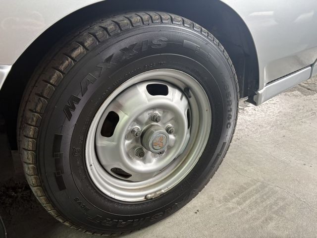 ☑一手車 ☑原鈑件 ☑娃娃車改回 ☑無待修 ☑8人坐 ☑客貨兩用  第20張相片