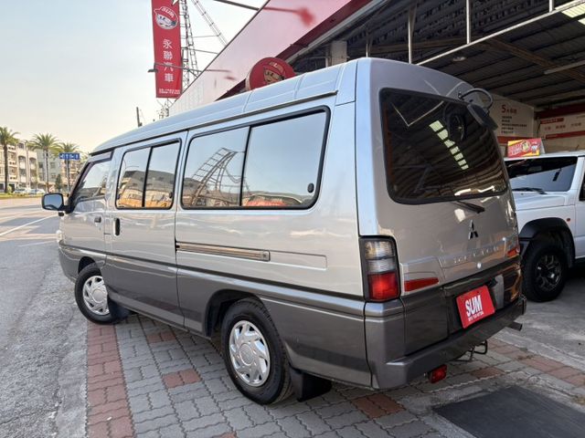 ☑客貨兩用 ☑可改回八人座 ☑4輪新胎 ☑CARPLAY ☑倒車顯影 ☑車側影像  第2張相片