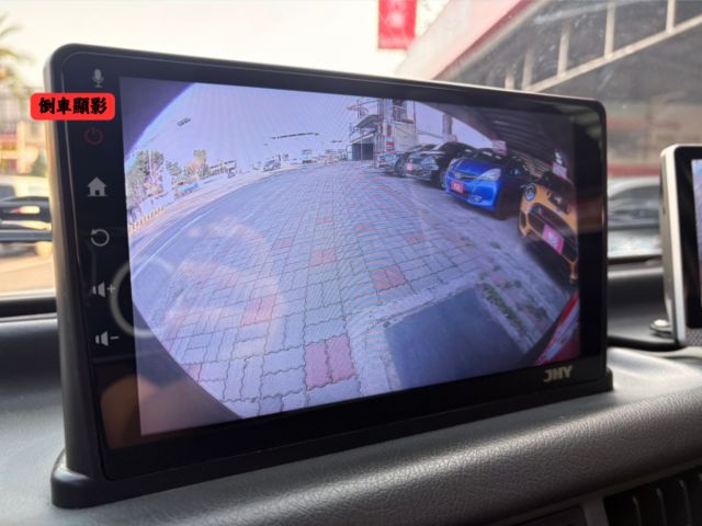 ☑客貨兩用 ☑可改回八人座 ☑4輪新胎 ☑CARPLAY ☑倒車顯影 ☑車側影像  第8張相片
