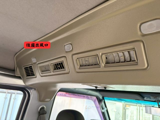 ☑客貨兩用 ☑可改回八人座 ☑4輪新胎 ☑CARPLAY ☑倒車顯影 ☑車側影像  第11張相片