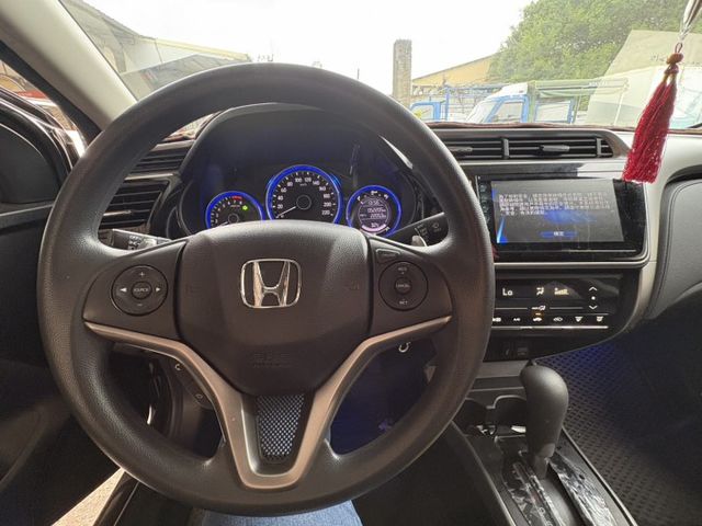 ☑頂規 ☑VTi-S ☑僅跑5萬 ☑六安 ☑定速 ☑胎壓  第4張相片