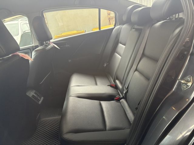 ☑頂規 ☑VTi-S ☑僅跑5萬 ☑六安 ☑定速 ☑胎壓  第7張相片