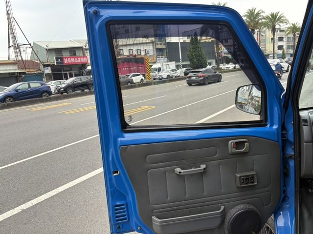 ☑菱利 ☑1.3 ☑蓬式 ☑里程保證 ☑CARPLAY  第10張相片