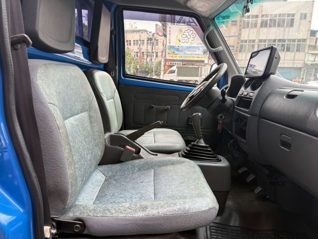 ☑菱利 ☑1.3 ☑蓬式 ☑里程保證 ☑CARPLAY  第13張相片