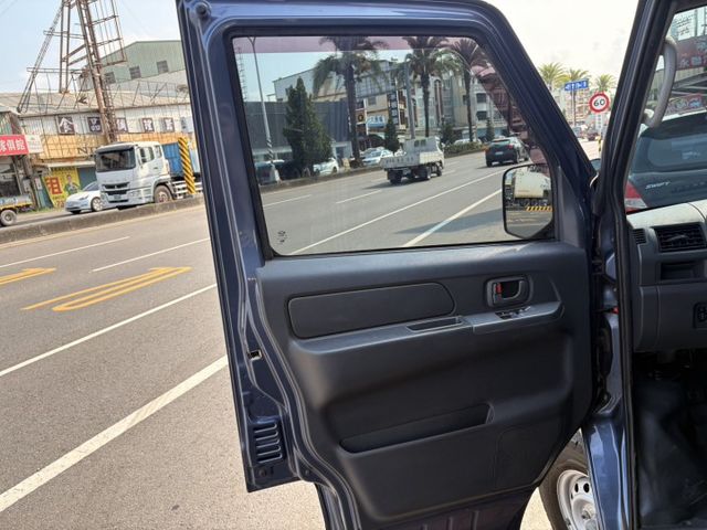 ☑菱利 ☑A190 ☑耗材已在原廠換新 ☑三面帆布 ☑升降尾門 ☑全車原鈑件  第11張相片