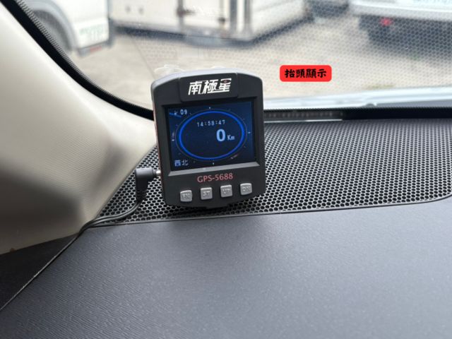☑旗艦款☑僅跑7萬英里☑原版 ☑I-KEY☑定速巡航☑雙電動滑門☑多功能數位影音☑倒車影像☑天窗  第8張相片