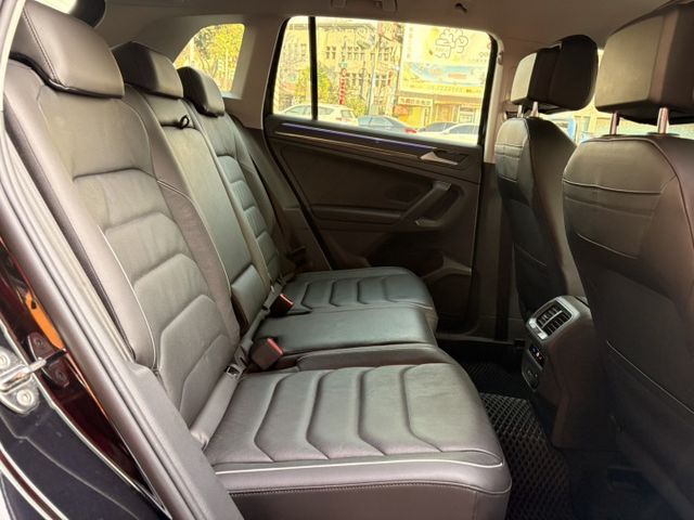 ☑280 TSI高階☑里程六萬☑原鈑件☑原廠保養☑原廠保固到2027年3月☑CARPLAY☑環景☑換檔撥片☑ACC跟車  第15張相片