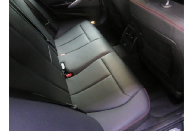BMW 320I  第8張相片
