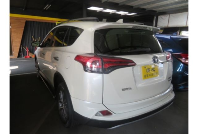 Toyota RAV4  第4張相片