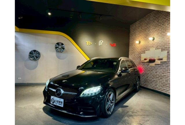 ★原鈑件★里程12萬★23P智慧駕駛套件★AMG套件★電動尾門★升級專用安卓機★  第1張相片