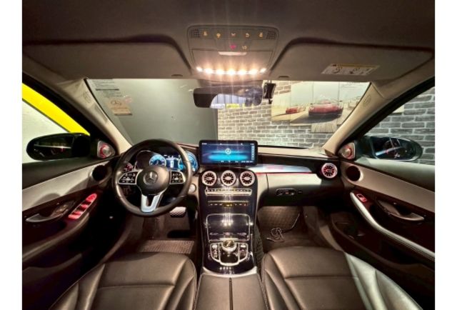 ★原鈑件★里程12萬★23P智慧駕駛套件★AMG套件★電動尾門★升級專用安卓機★  第8張相片