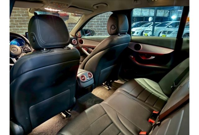 ★原鈑件★里程12萬★23P智慧駕駛套件★AMG套件★電動尾門★升級專用安卓機★  第10張相片