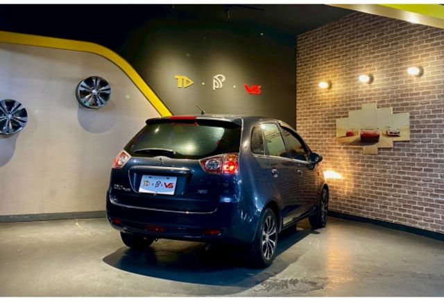 升級安卓機/倒車顯影系統/升級個性化鋁圈/行車記錄器/航星導航  第2張相片