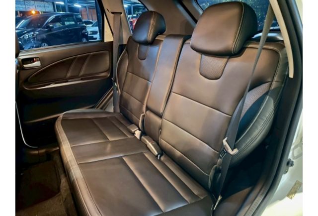 ★原鈑件★里程僅5萬7★電動尾門★定速巡航★免鑰匙啟閉★倒車雷達★  第18張相片