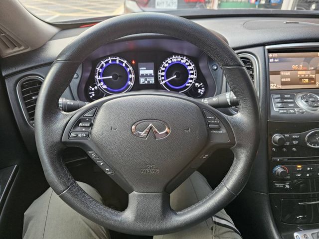 2014年/定速/i key/HID頭燈/電動天窗，歡迎預約賞車  第13張相片