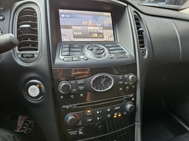 2014年/定速/i key/HID頭燈/電動天窗，歡迎預約賞車  第16張相片