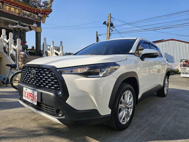 2022年豪華版/原鈑件/超低里程/ACC/IKEY/ISOFIX/AEB自動緊急煞車系統，歡迎預約賞車  第4張相片
