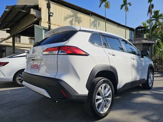 2022年豪華版/原鈑件/超低里程/ACC/IKEY/ISOFIX/AEB自動緊急煞車系統，歡迎預約賞車  第6張相片