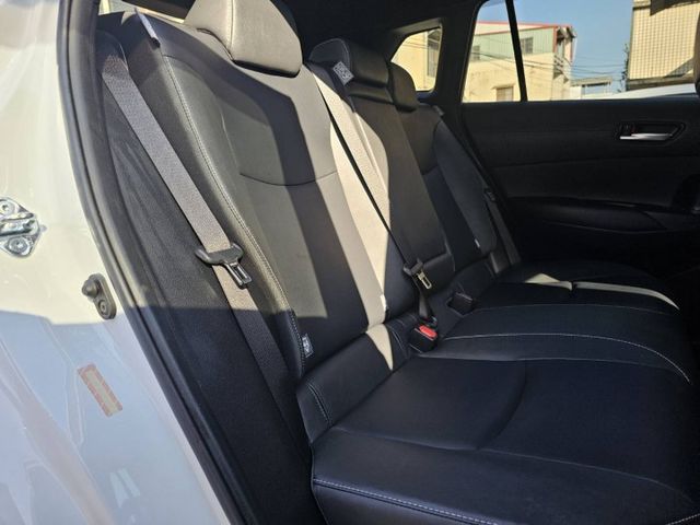 2022年豪華版/原鈑件/超低里程/ACC/IKEY/ISOFIX/AEB自動緊急煞車系統，歡迎預約賞車  第11張相片