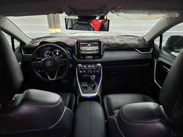 2019年油電旗艦版/原鈑件/IKEY/ACC跟車/恆溫空調，歡迎預約賞車  第12張相片