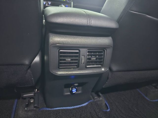 2019年油電旗艦版/原鈑件/IKEY/ACC跟車/恆溫空調，歡迎預約賞車  第13張相片