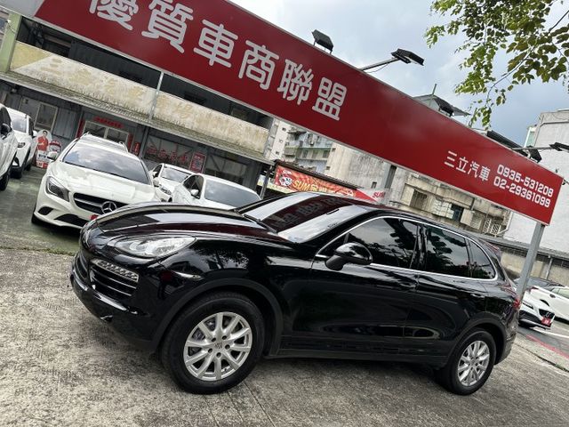 柴油超省油又有力 總代理 全景天窗 電動尾門 HID 雙電動座椅 4WD 四輪傳動  第19張相片