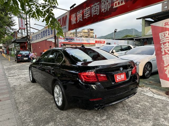 總代理 HID頭燈 天窗 電子手剎車 全程原廠保養 新車255萬 正時鍊條已更換! 內容有詳細照片  第3張相片