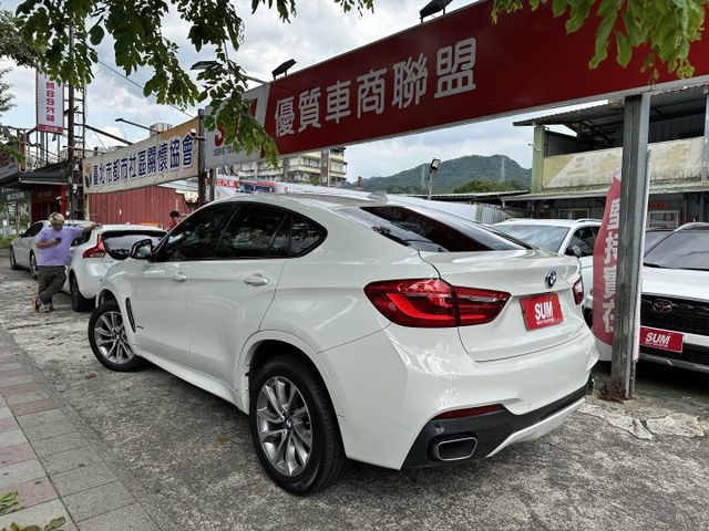 35i 306匹 四輪傳動 M套件 新車368萬 抬顯 環景 數位儀表 電尾門 天窗 保證超值  第3張相片