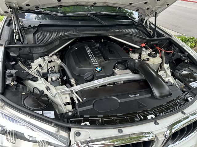 35i 306匹 四輪傳動 M套件 新車368萬 抬顯 環景 數位儀表 電尾門 天窗 保證超值  第14張相片
