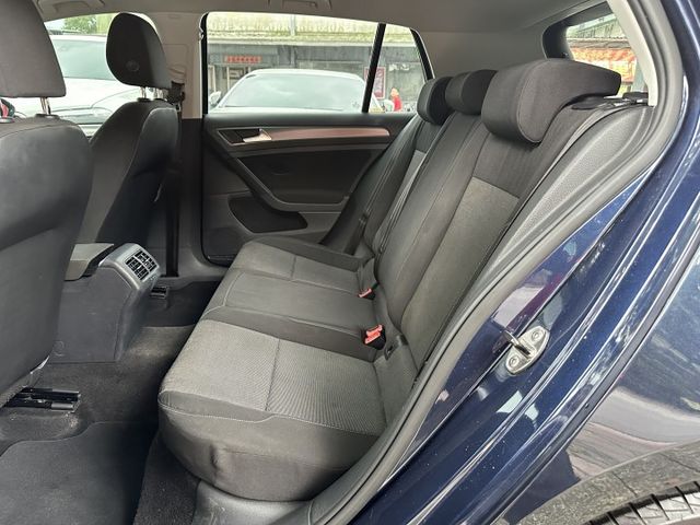 GOLF 7代 排氣量1197cc稅金超便宜! 渦輪增壓 後座出風口 電子手剎車 好開好養更會跑! 內容有詳細照片  第8張相片