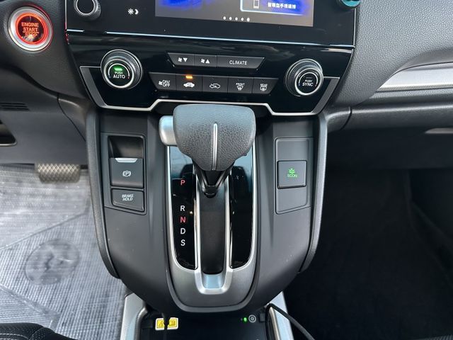 新車保固中 ACC跟車 車道偏移 CARPLAY 電動尾門 LED頭燈 保證超值  第8張相片